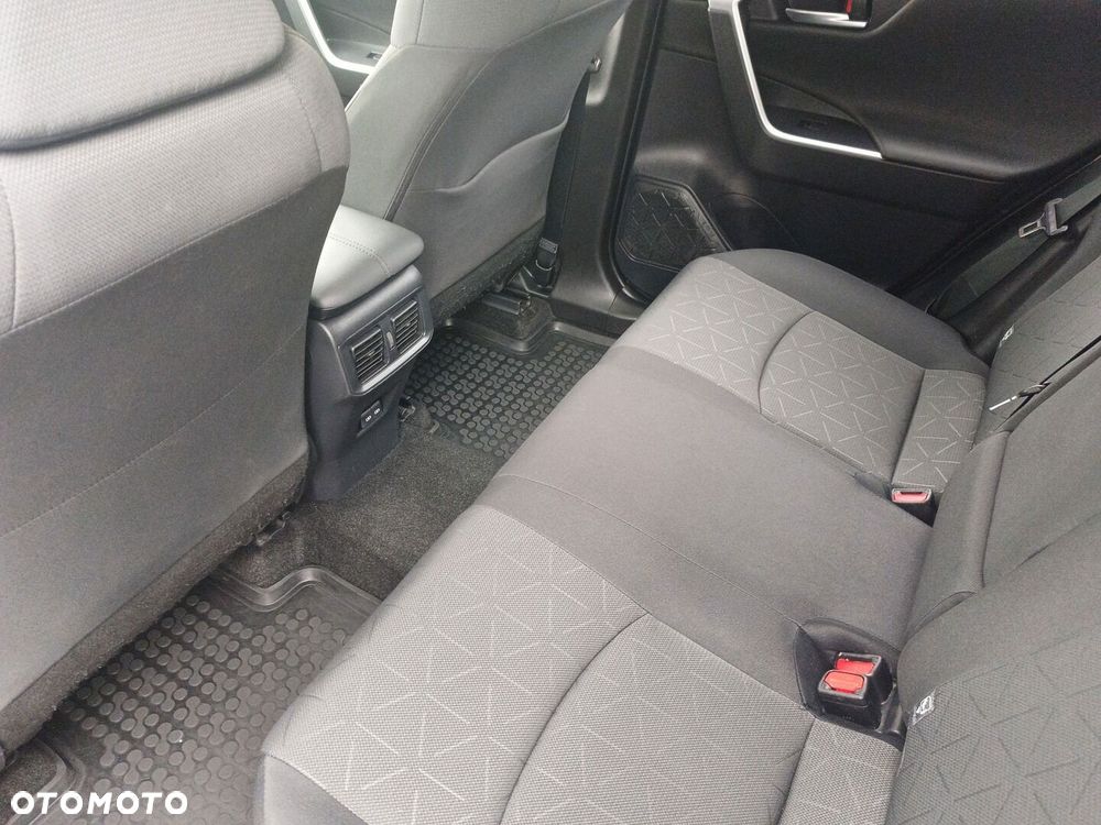 Toyota RAV4 - 10