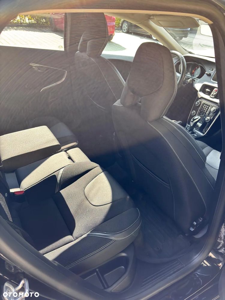 Volvo V40 D4 Geartronic Summum - 21