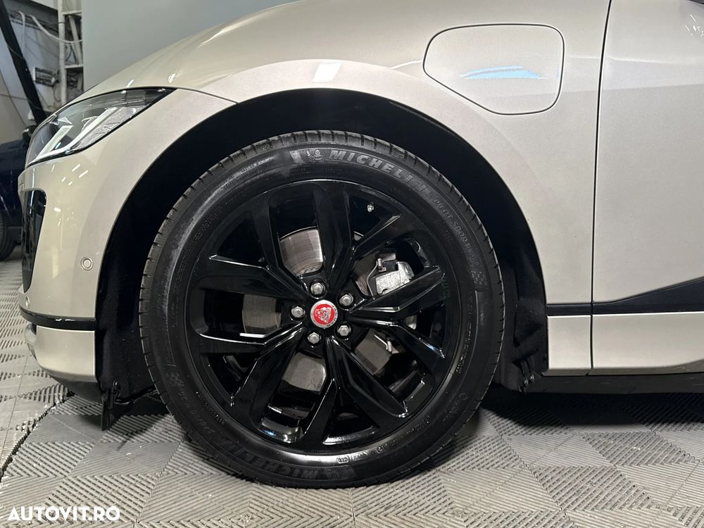 Jaguar I-Pace - 14