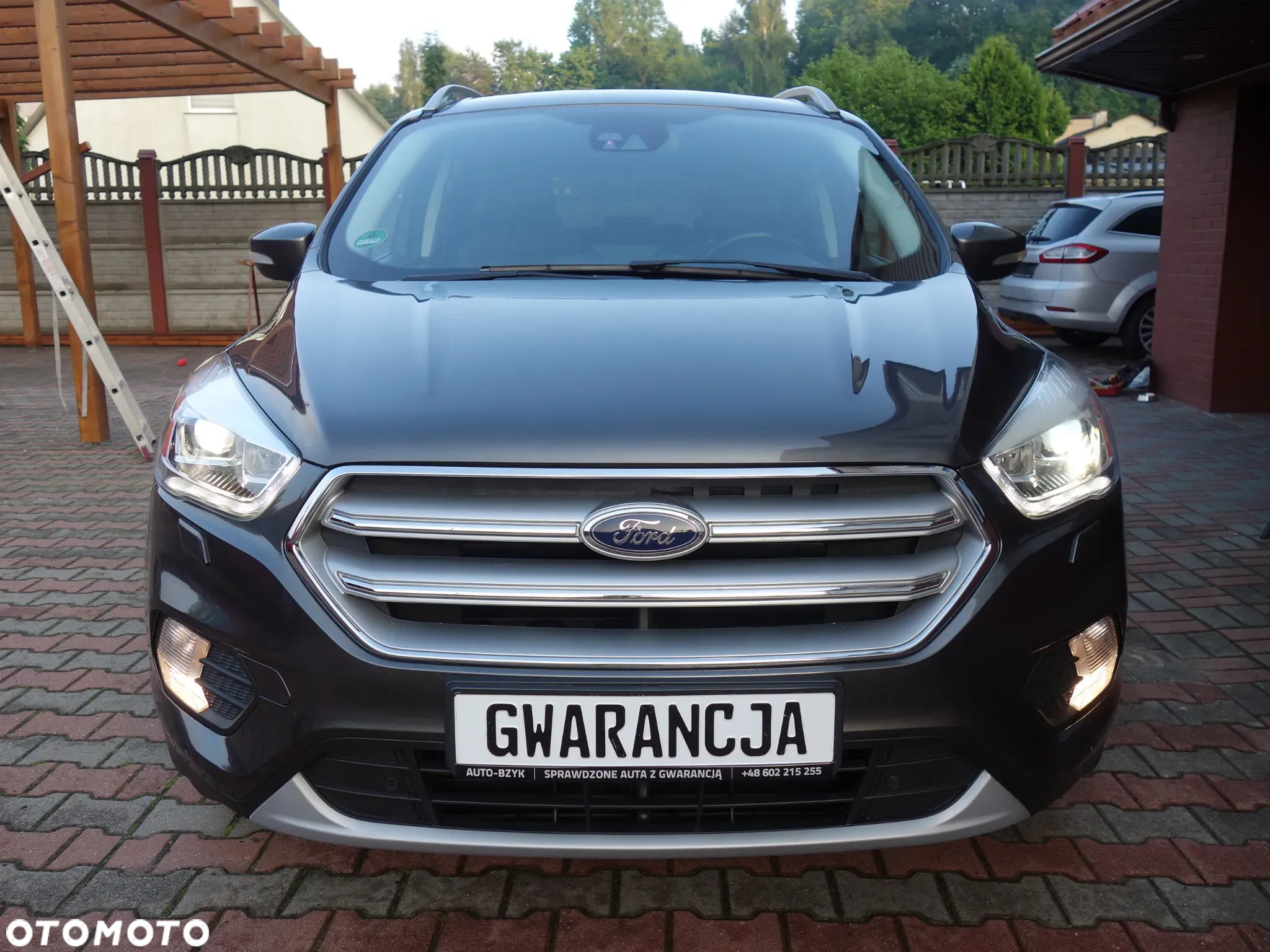 Ford Kuga 2.0 TDCi 4x4 Titanium - 2