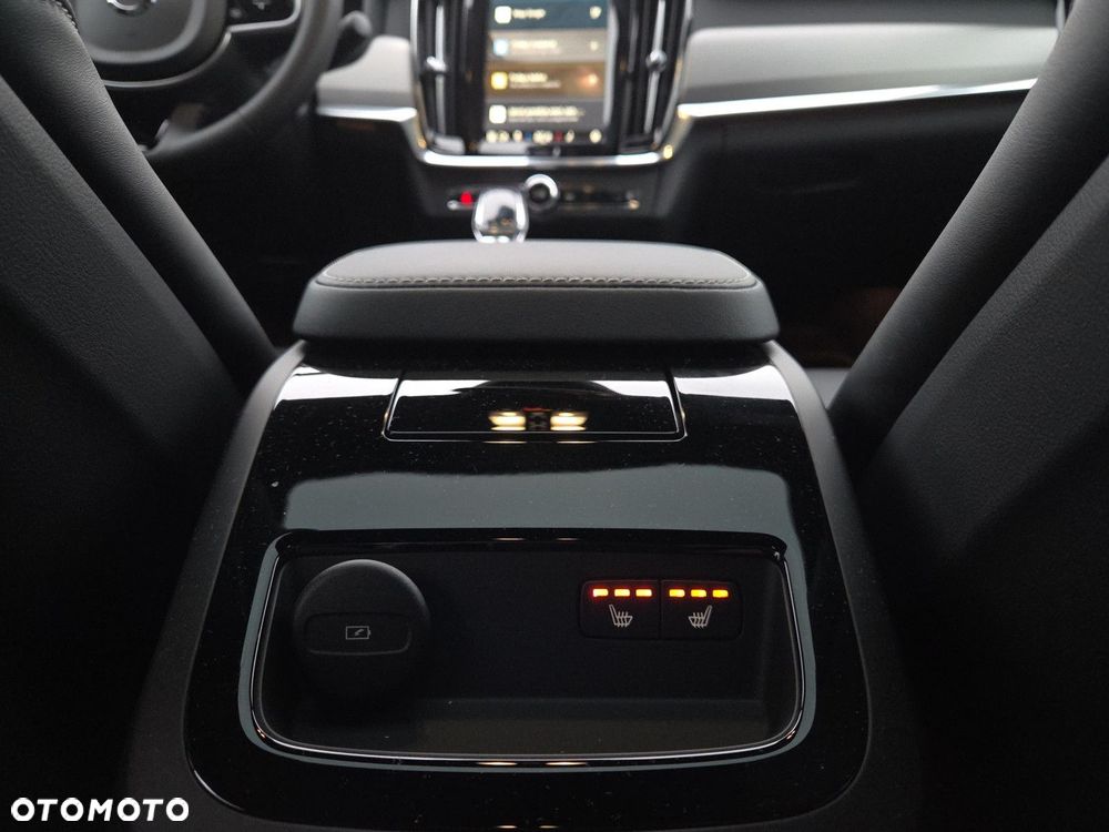 Volvo S90 T8 AWD Plug-In Hybrid Ultimate Dark - 27