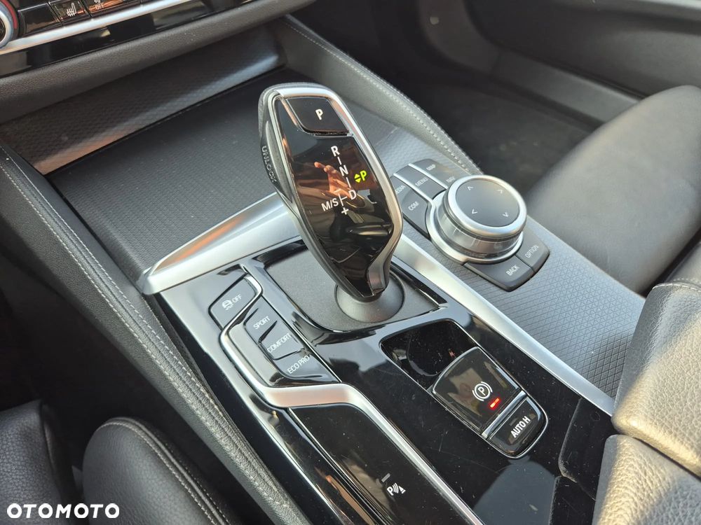 BMW Seria 5 520i M Sport Edition - 20