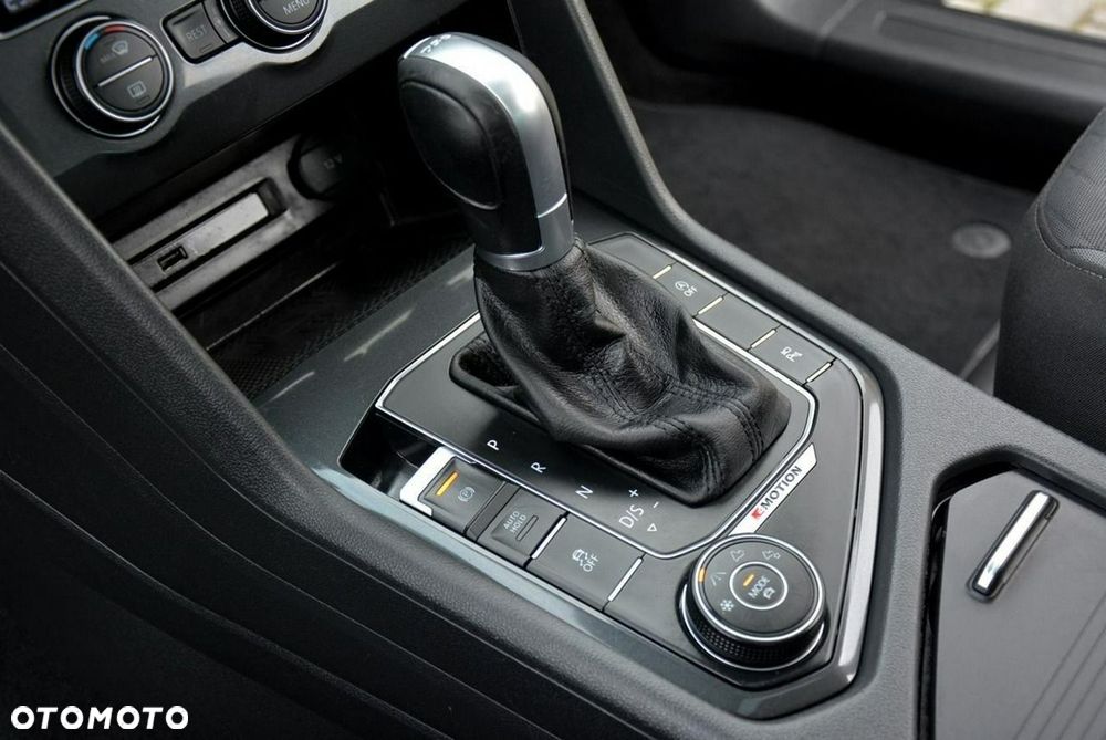 Volkswagen Tiguan - 25