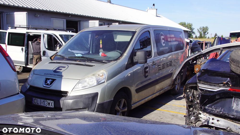 Auto na części - Peugeot Expert II 2.0 HDI 120 KM RHK 20MB12 KCY 2008R Silnik Skrzynia Drzwi Maska Zderzak Błotnik Lampa Lusterko Deska Kokpit Sterownik Moduł Czujnik Licznik Panel Kierownica - 6