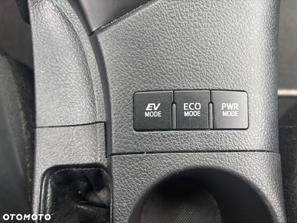 Toyota Auris 1.8 HSD Luna - 27