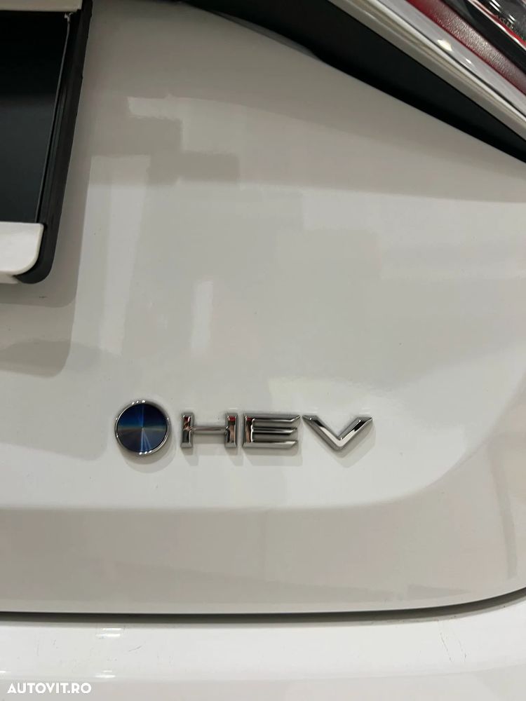 Toyota Corolla 1.8 HSD Business - 12