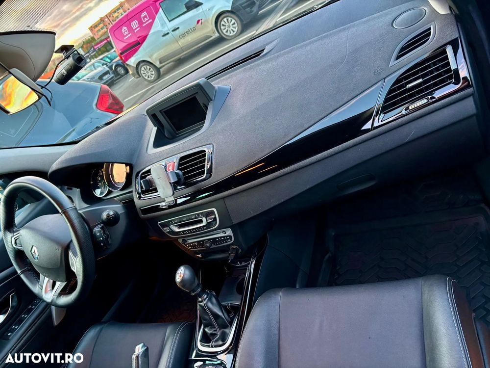 Renault Megane dCi 130 FAP BOSE Edition - 7