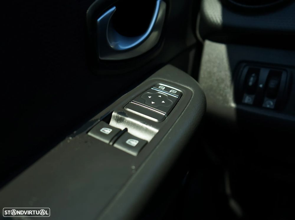 Renault Clio (Energy) dCi 90 Bose Edition - 18