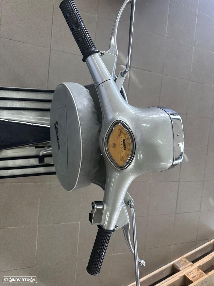 Vespa 150 Sprint - 4