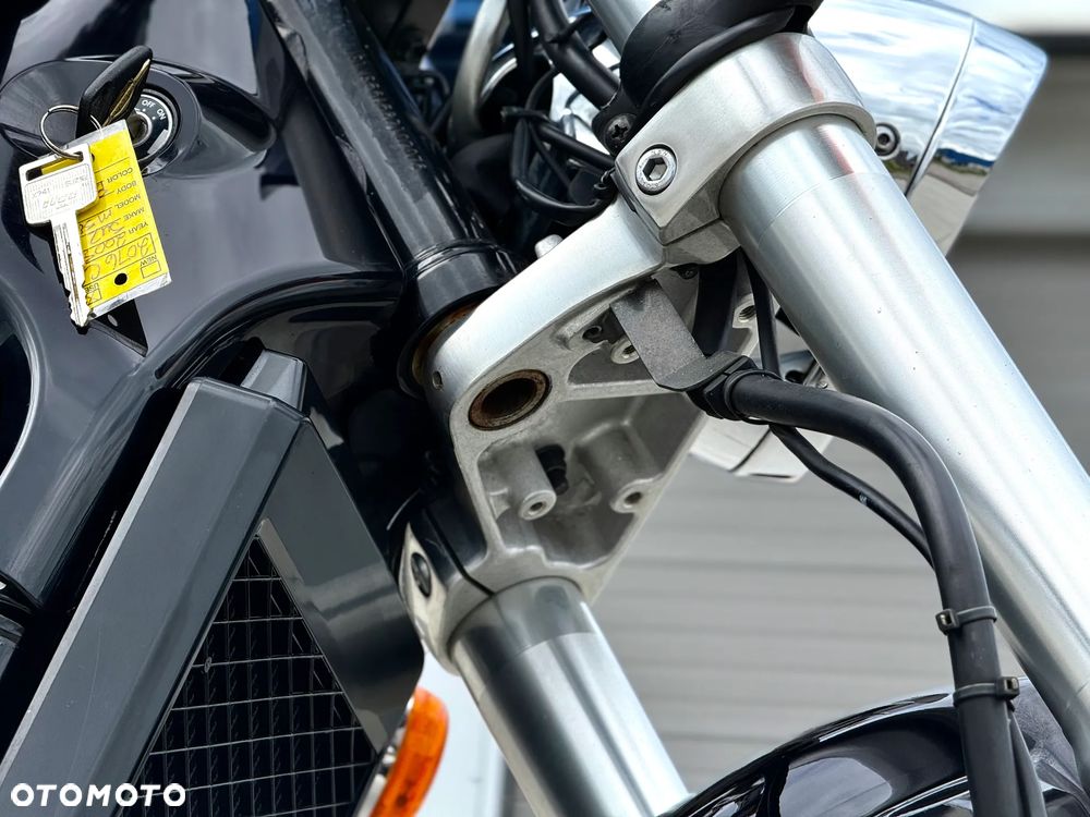 Suzuki Boulevard - 9