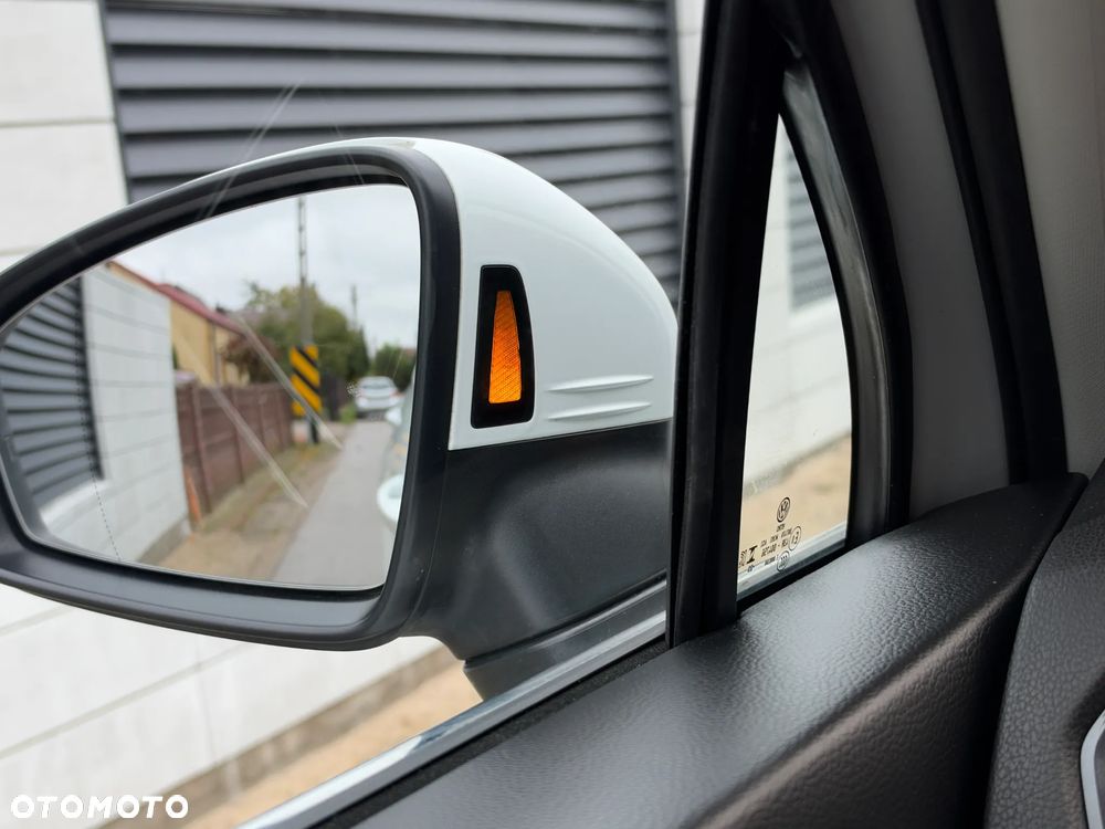 Volkswagen Tiguan Allspace 2.0 TDI Elegance DSG - 27
