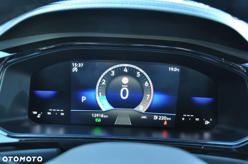 Volkswagen T-Roc - 14