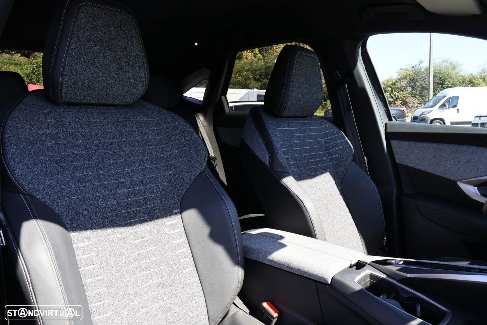Peugeot 3008 1.2 Hybrid Allure e-DCS6 - 13