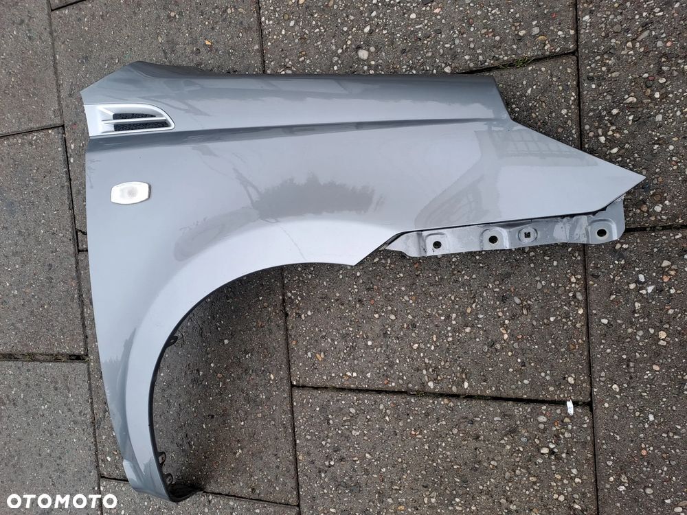 Chevrolet Aveo T250 T255 błotniki kod lakieru 04U - 13