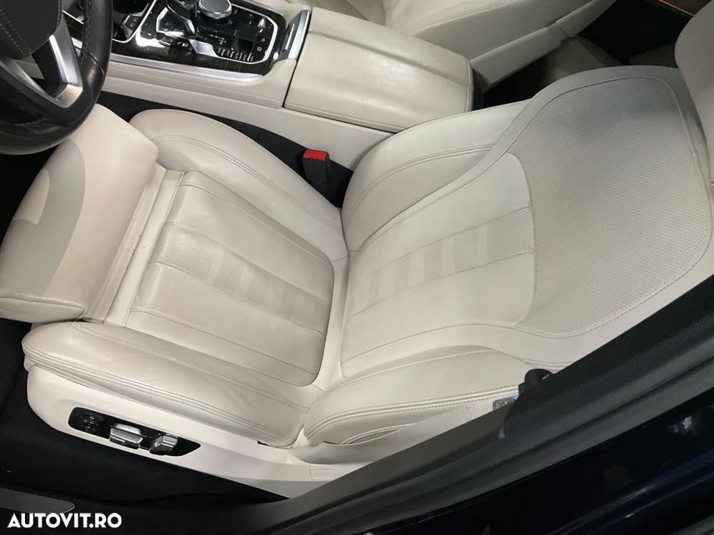 BMW X5 xDrive40i - 8