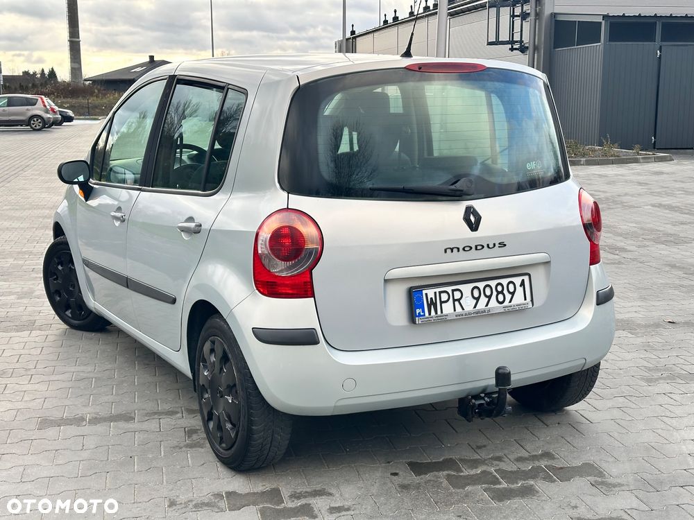 Renault Modus 1.6 16V Privilege - 8