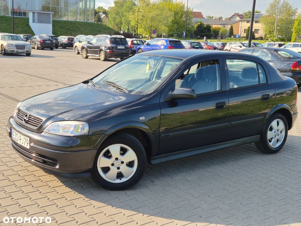 Opel Astra 1.6 Comfort / Cool - 4
