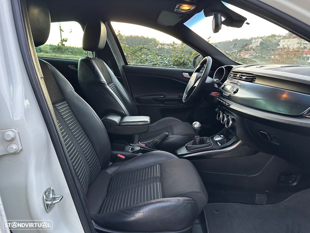 Alfa Romeo Giulietta 1.6 JTDm Progression - 40
