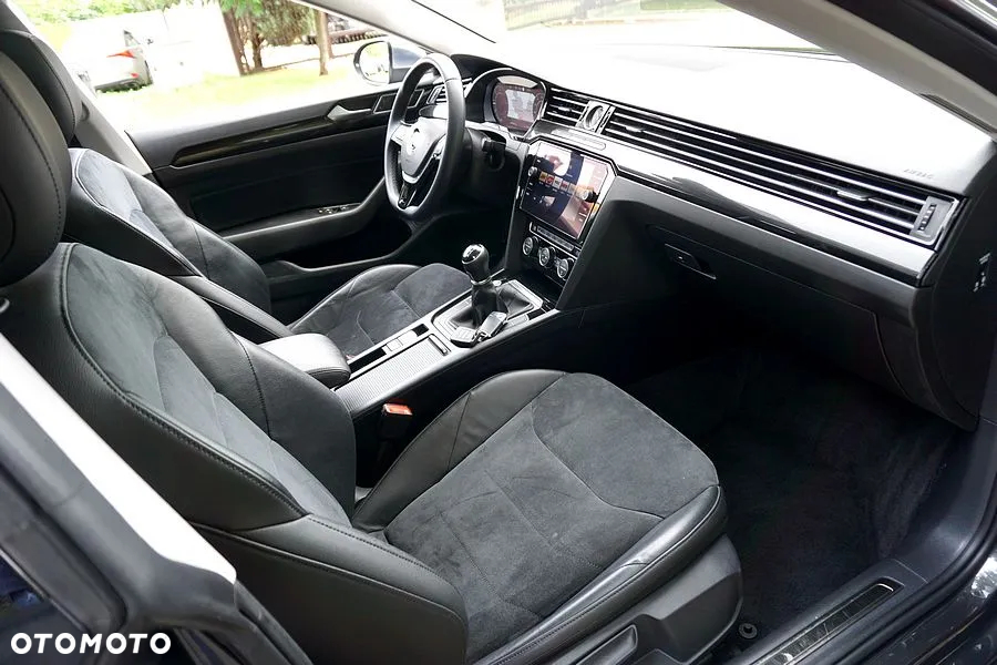 Volkswagen Arteon 2.0 TDI SCR Elegance - 28