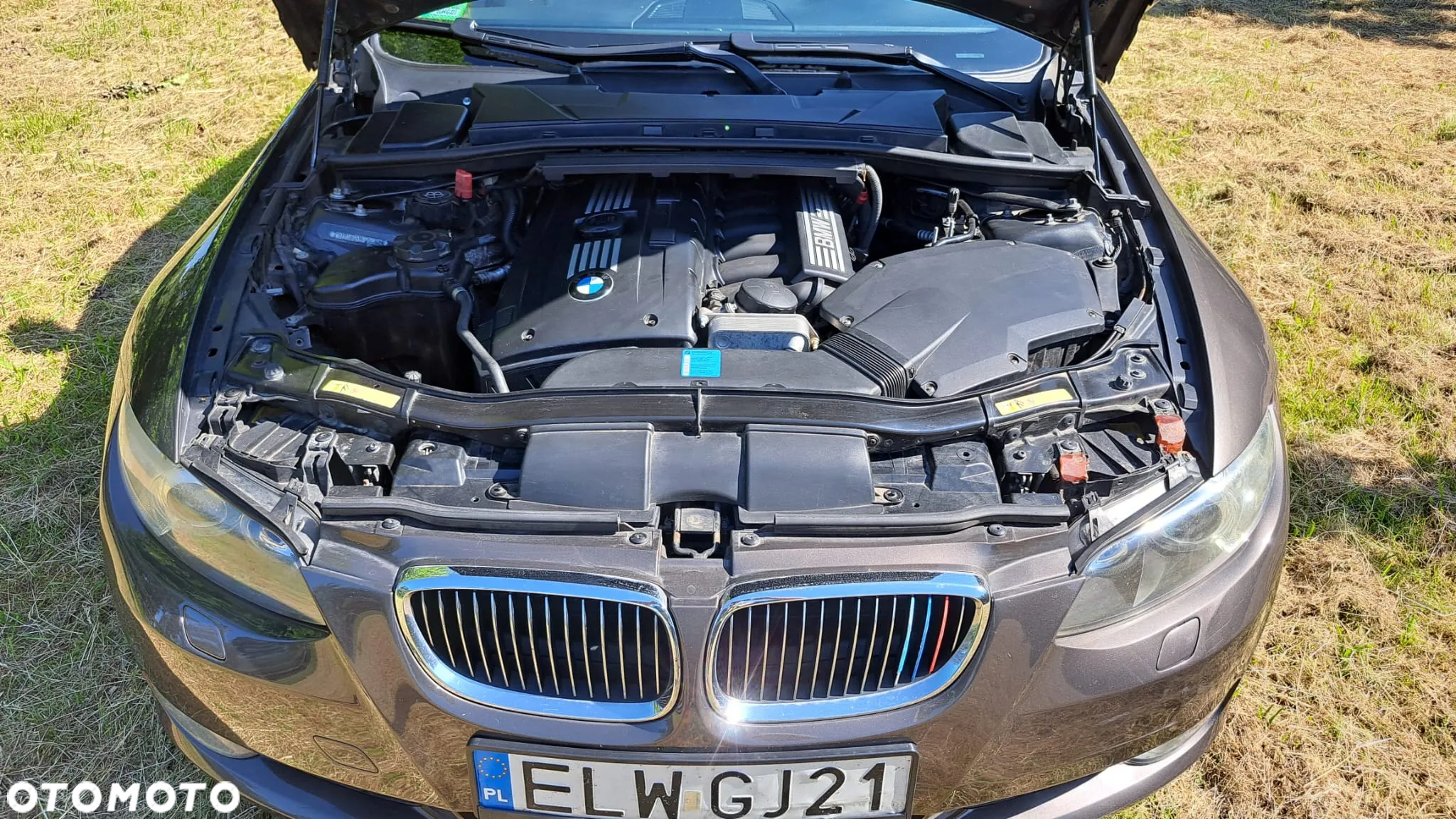BMW Seria 3 325i Coupe - 21