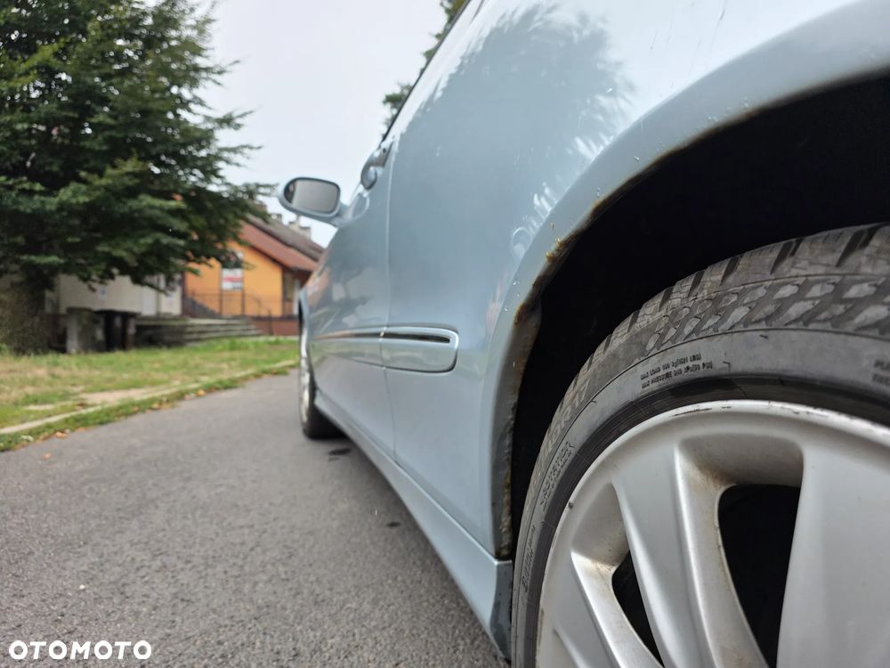 Mercedes-Benz CLK - 16
