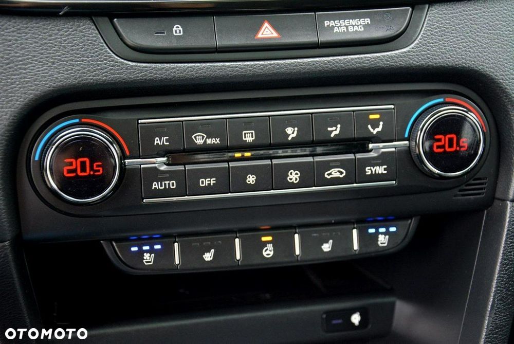 Kia Ceed 1.4 T-GDI L Business Line Plus DCT - 34