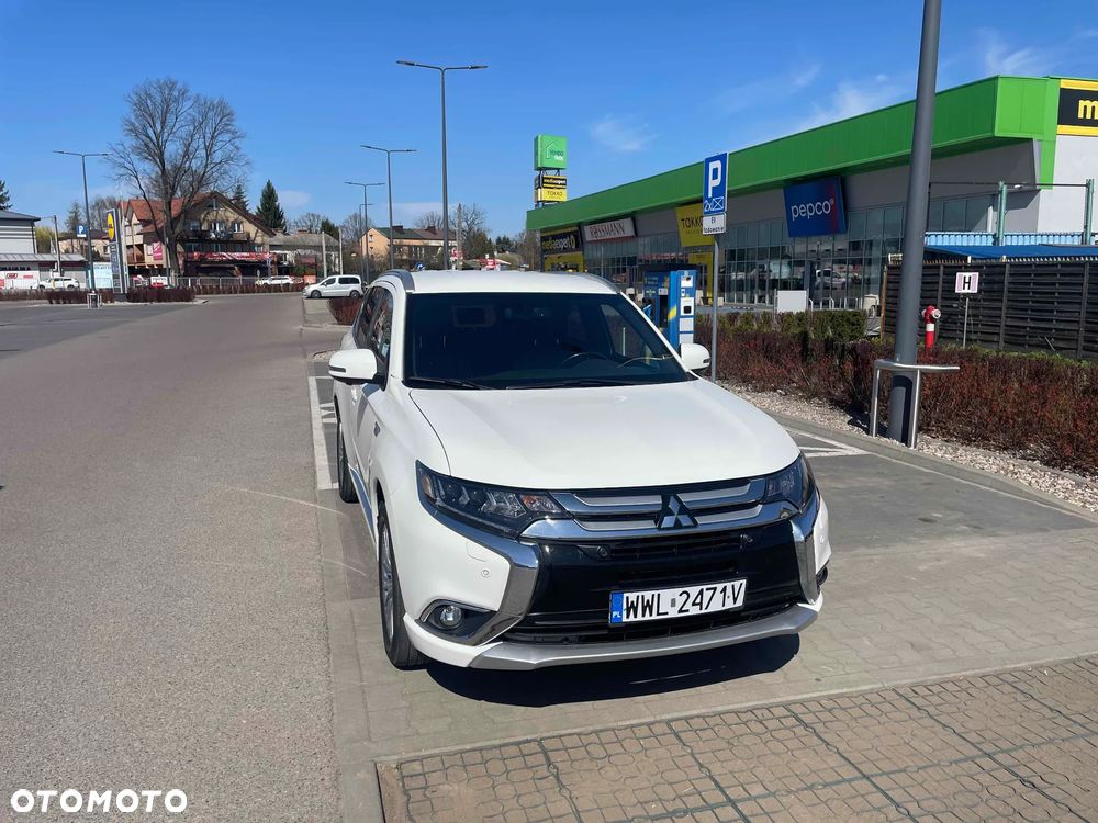 Mitsubishi Outlander - 22