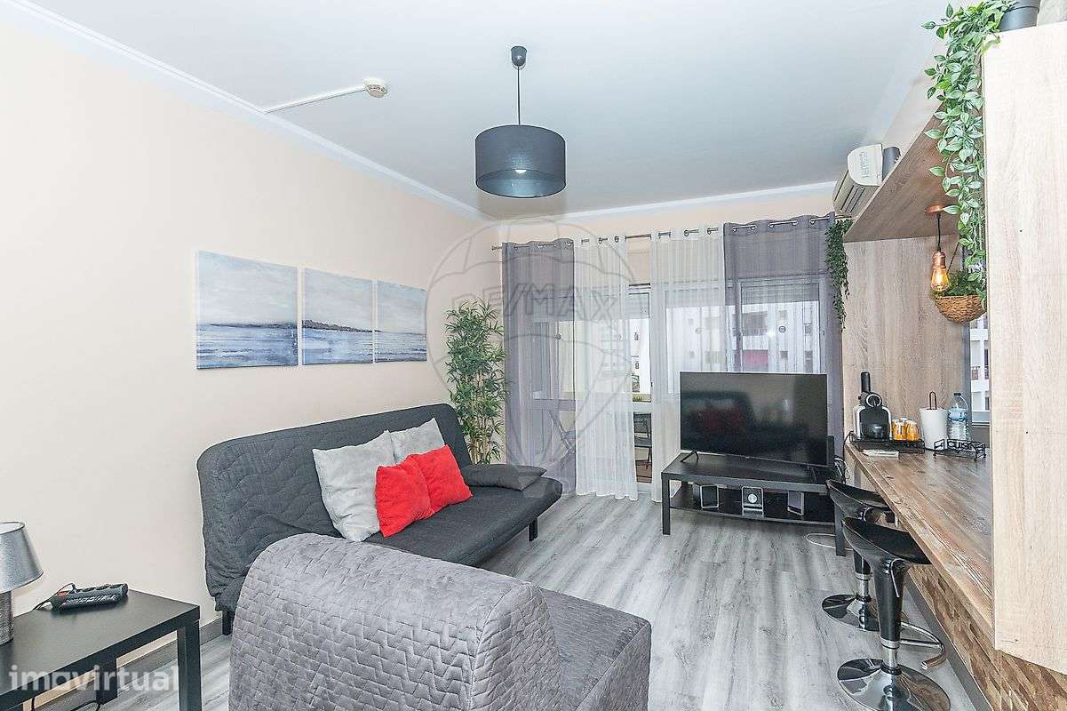 Apartamento T1 para arrendamento - Grande imagem: 2/17