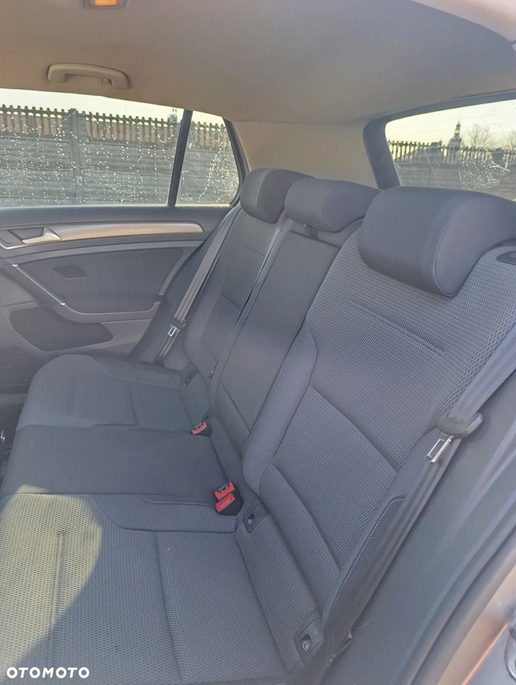 Volkswagen Golf 1.6 TDI 4Motion BlueMotion Technology Comfortline - 12