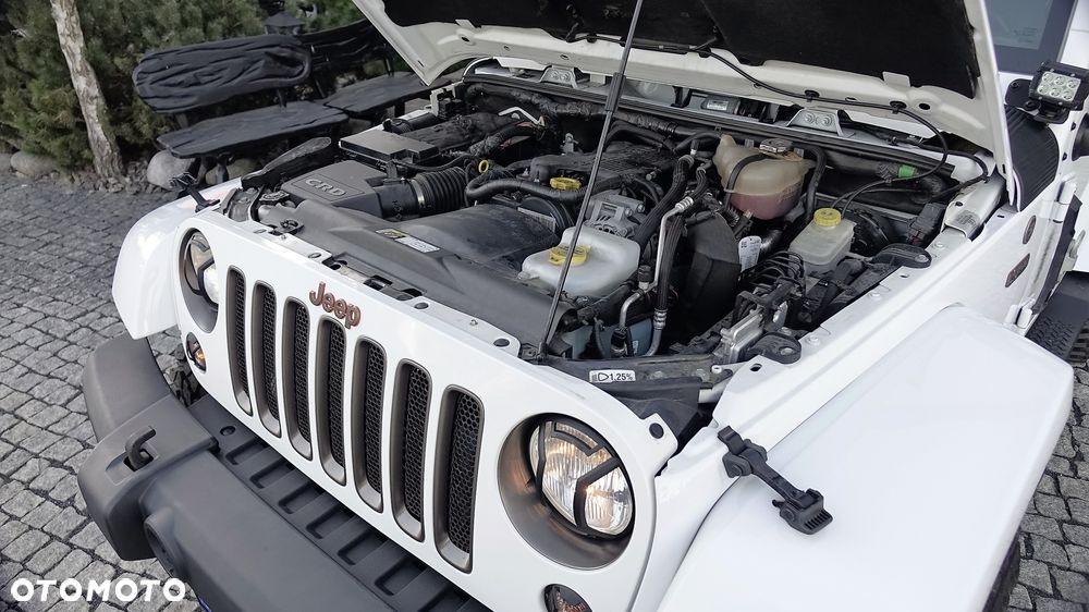 Jeep Wrangler 2.8 CRD DPF Automatik Sahara - 10