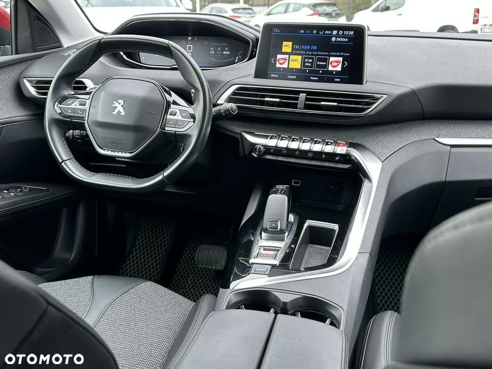 Peugeot 3008 1.2 PureTech Allure S&S EAT8 - 22
