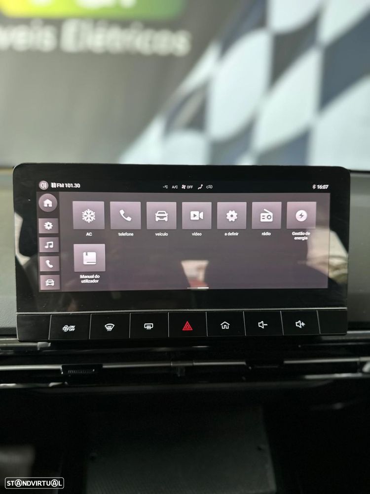 MG MG4 51 kWh Standard - 17