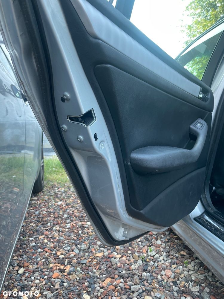 BMW Seria 3 - 28