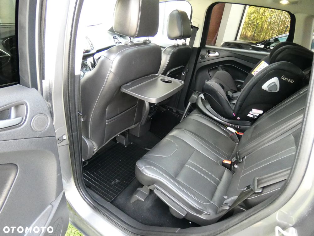 Ford Kuga 2.0 TDCi 4WD Titanium - 25