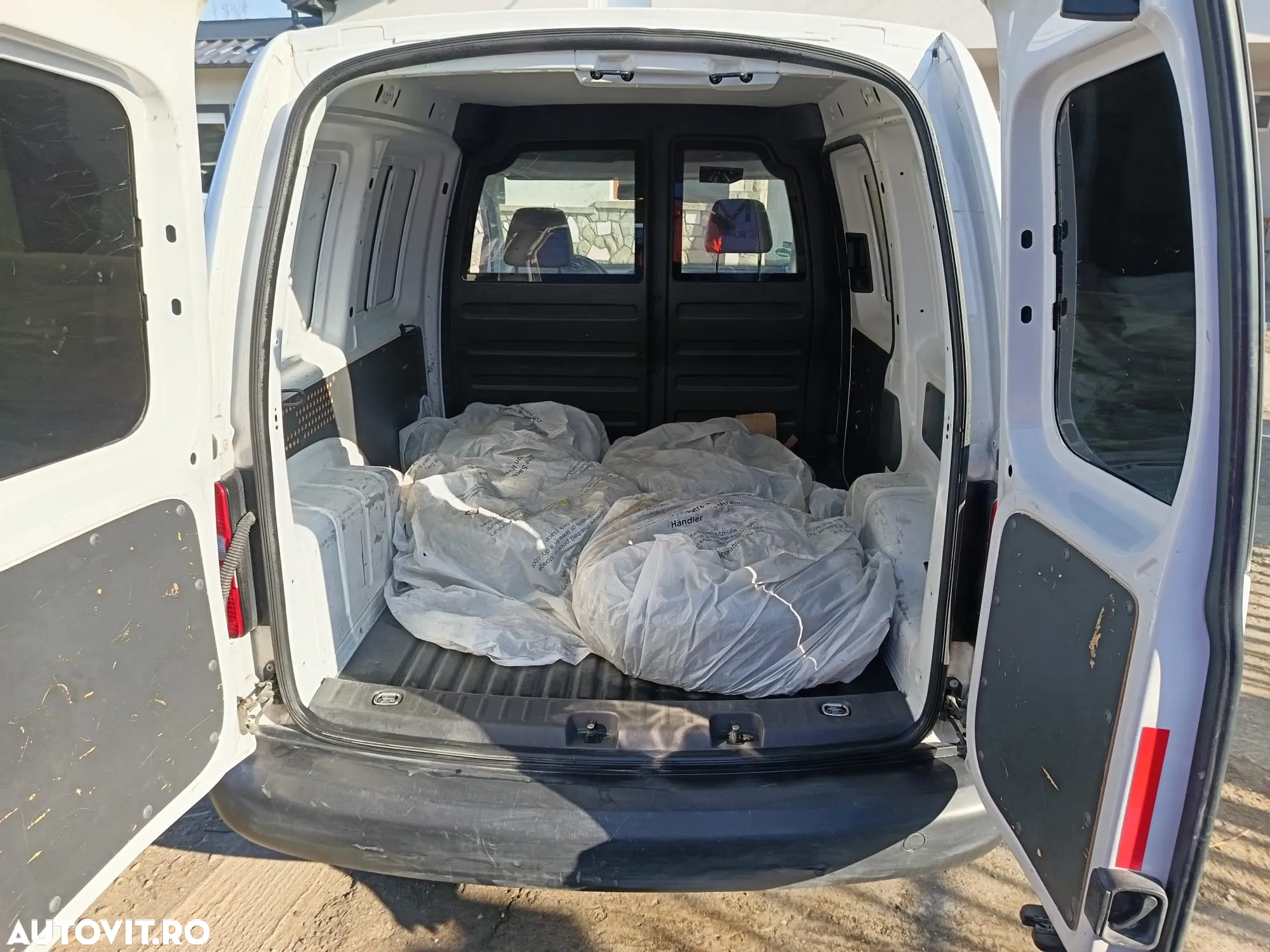 Volkswagen Caddy 1.6 TDI - 12