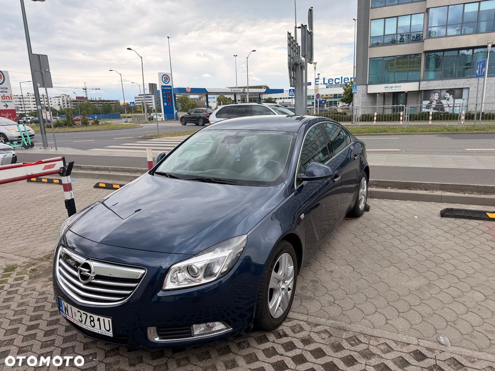 Opel Insignia 2.0 T Cosmo - 1