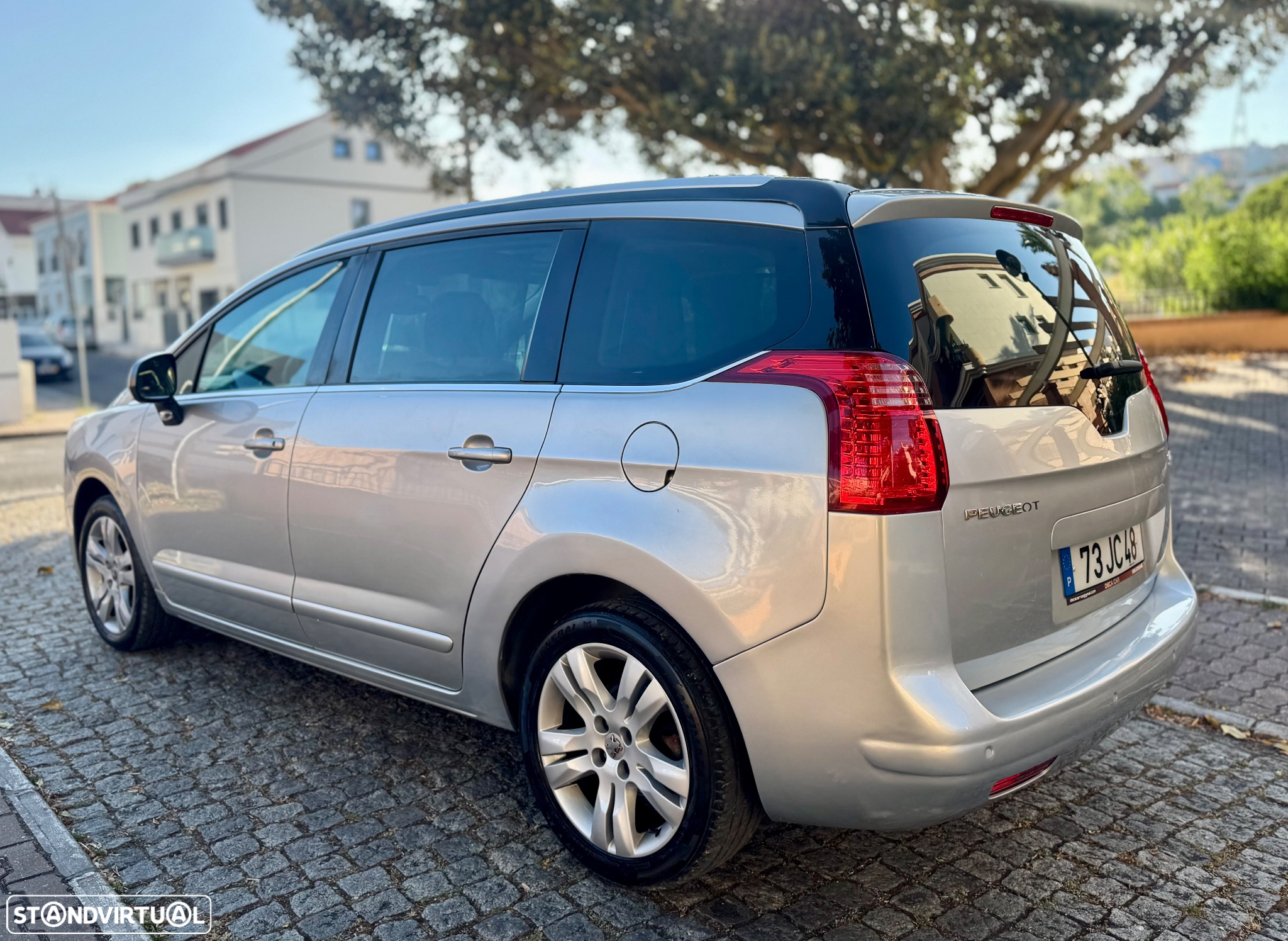 Peugeot 5008 1.6 HDi Executive CMP6 JLL17 - 6