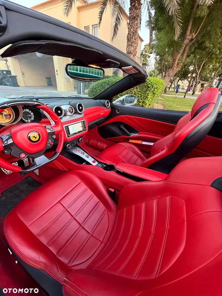Ferrari California T - 19