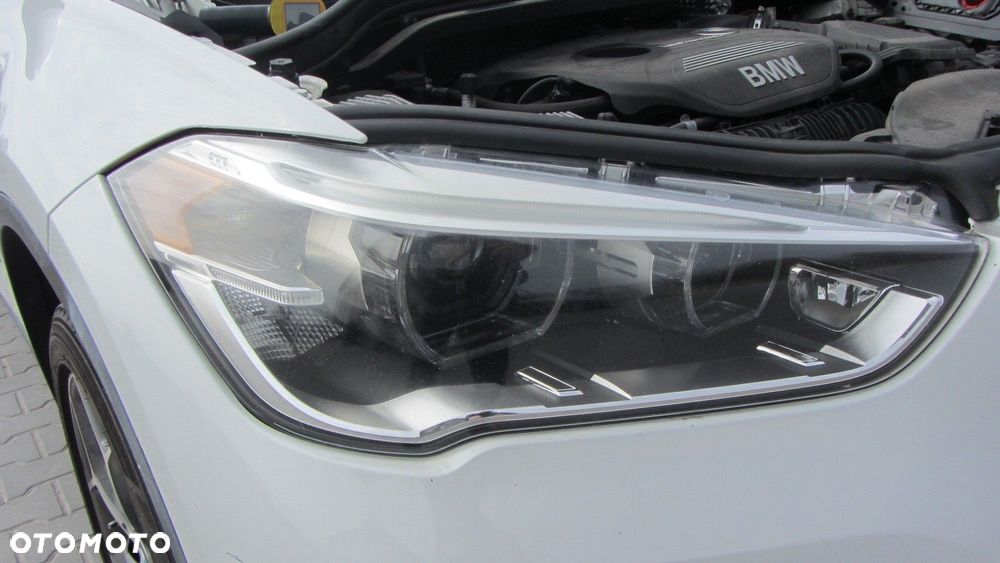 BMW X1 F48 7492089 7428740 2017R LED LAMPA PRZEDNIA PRAWA PRAWY PRZÓD USA - 2