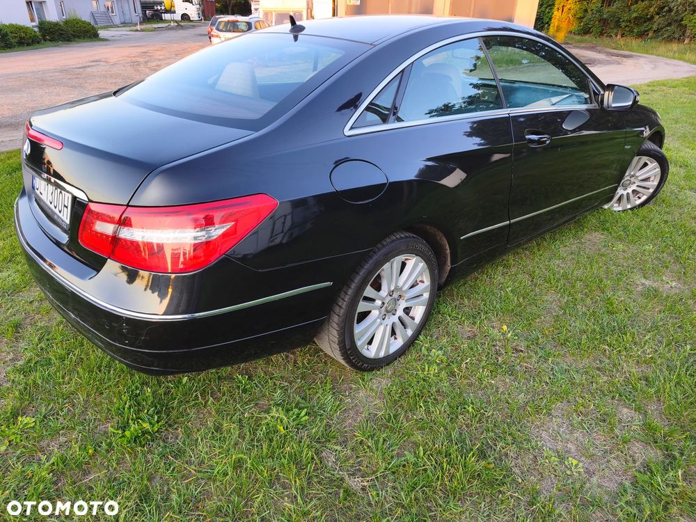 Mercedes-Benz Klasa E 250 CGI BlueEffICIENCY - 3