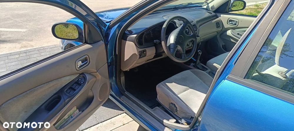 Nissan Almera - 21