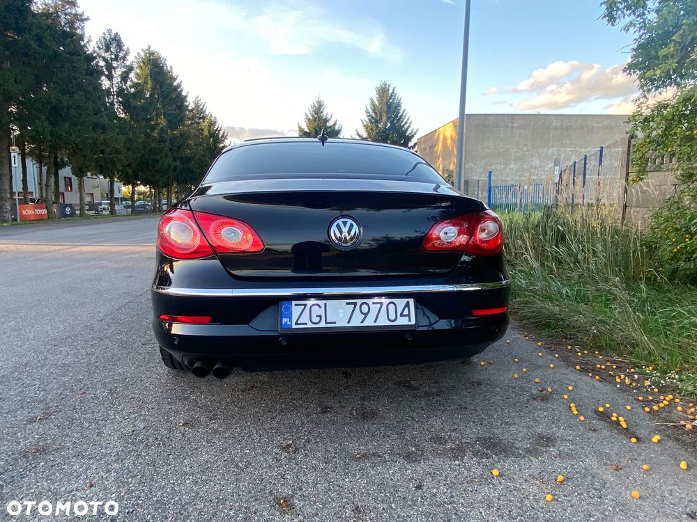 Volkswagen Passat CC - 11