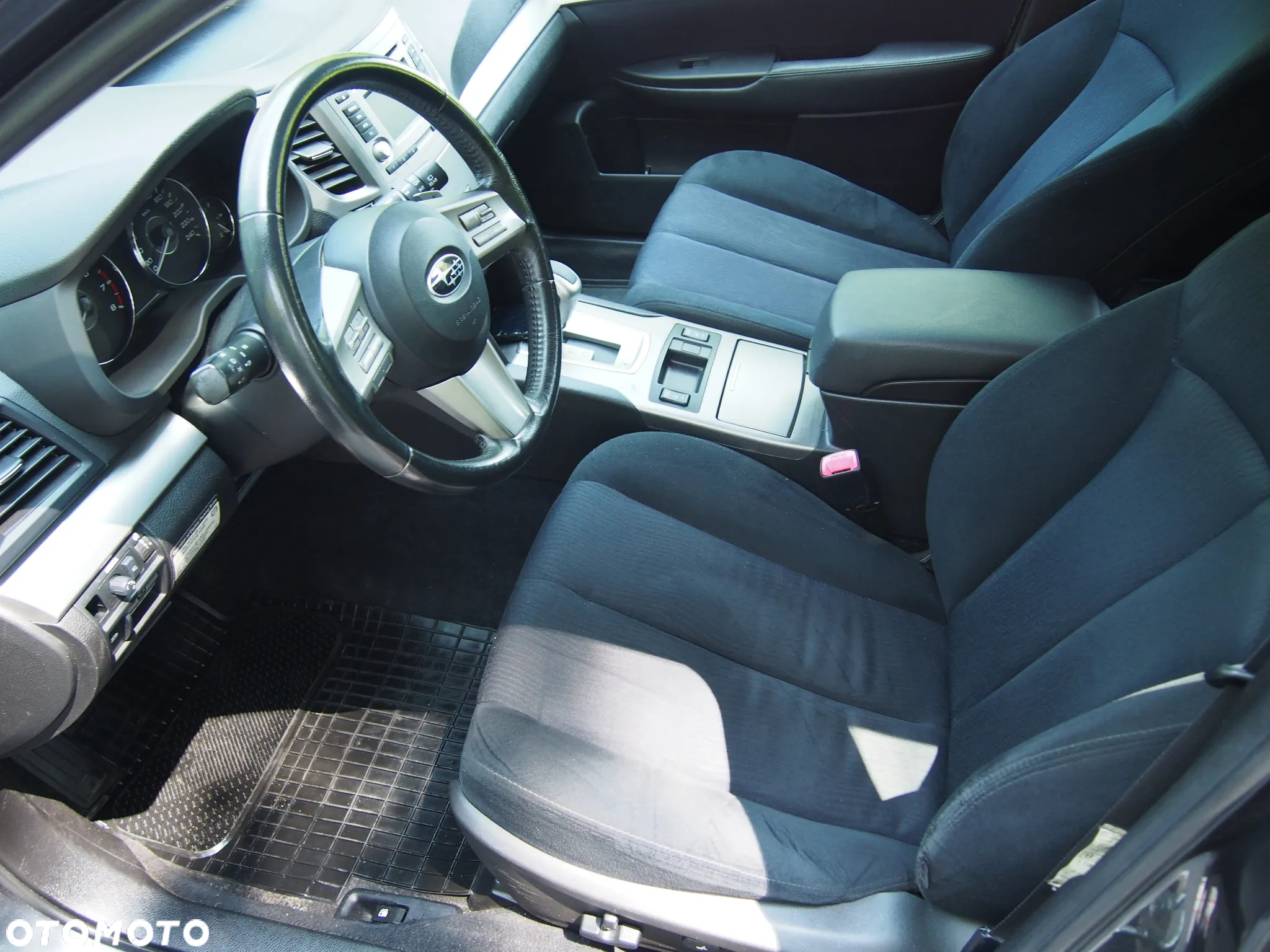 Subaru Outback Legacy 2.5i Active AT - 26