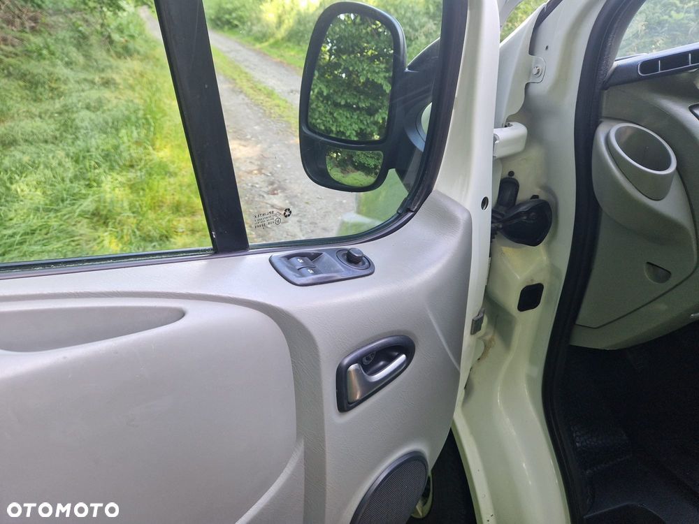 Opel Vivaro - 16