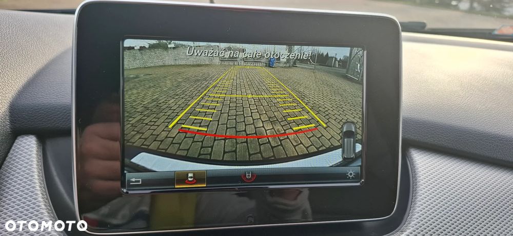 Mercedes-Benz Klasa B 200 7G-DCT Style - 33