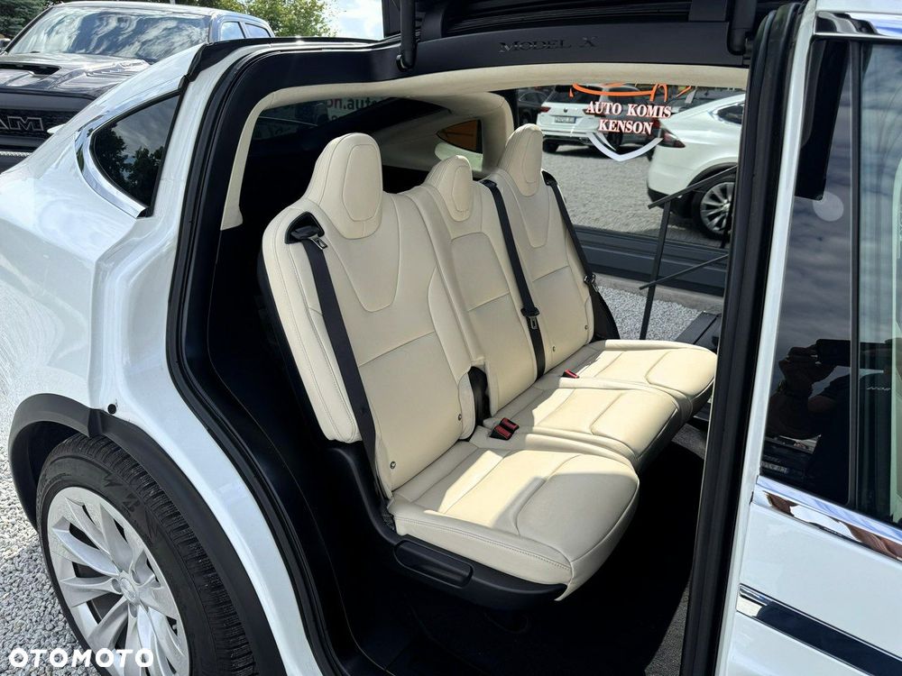 Tesla Model X Long Range Plus - 33