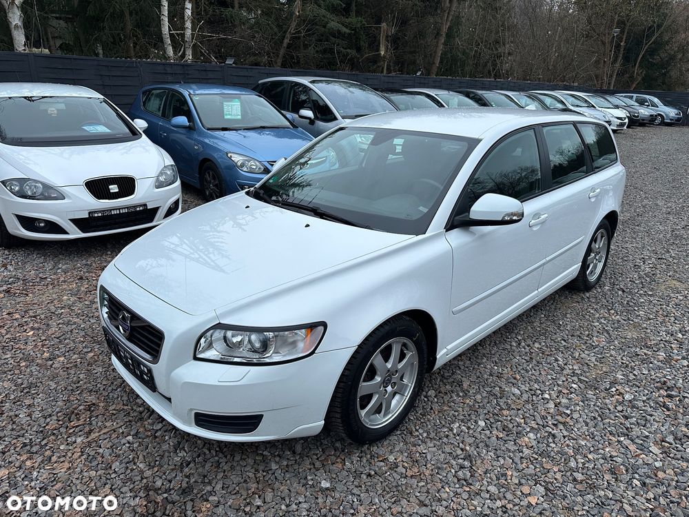 Volvo V50 DPF DRIVe Momentum - 1