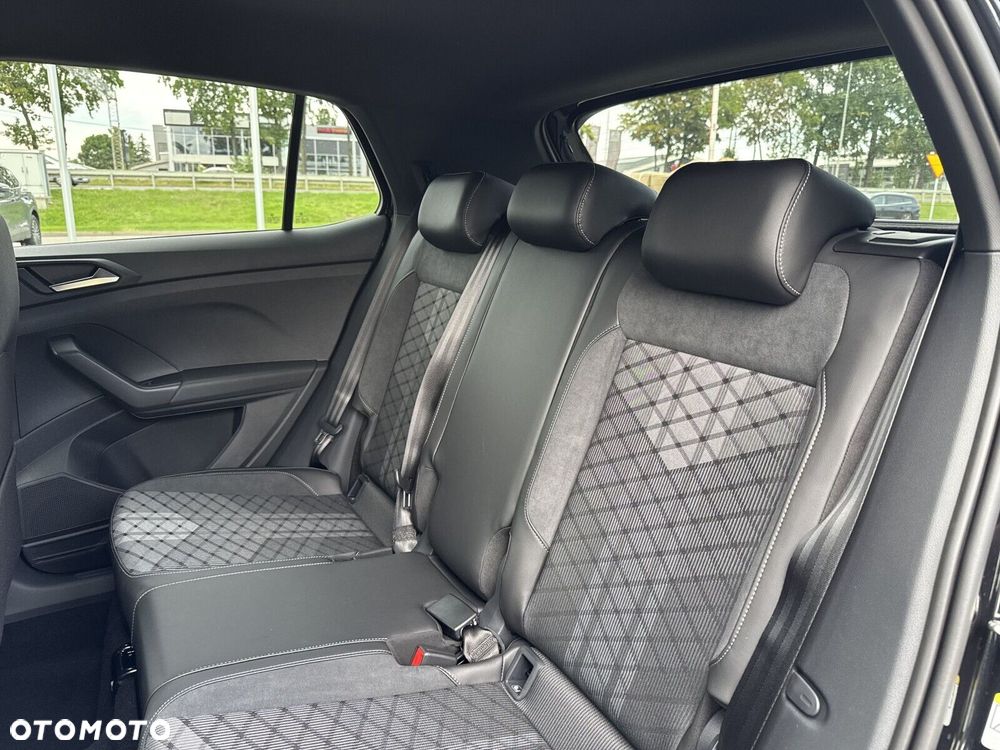 Volkswagen T-Cross - 17