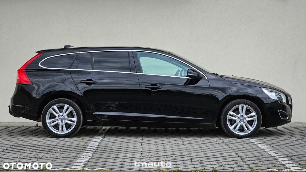 Volvo V60 T4 Kinetic - 33