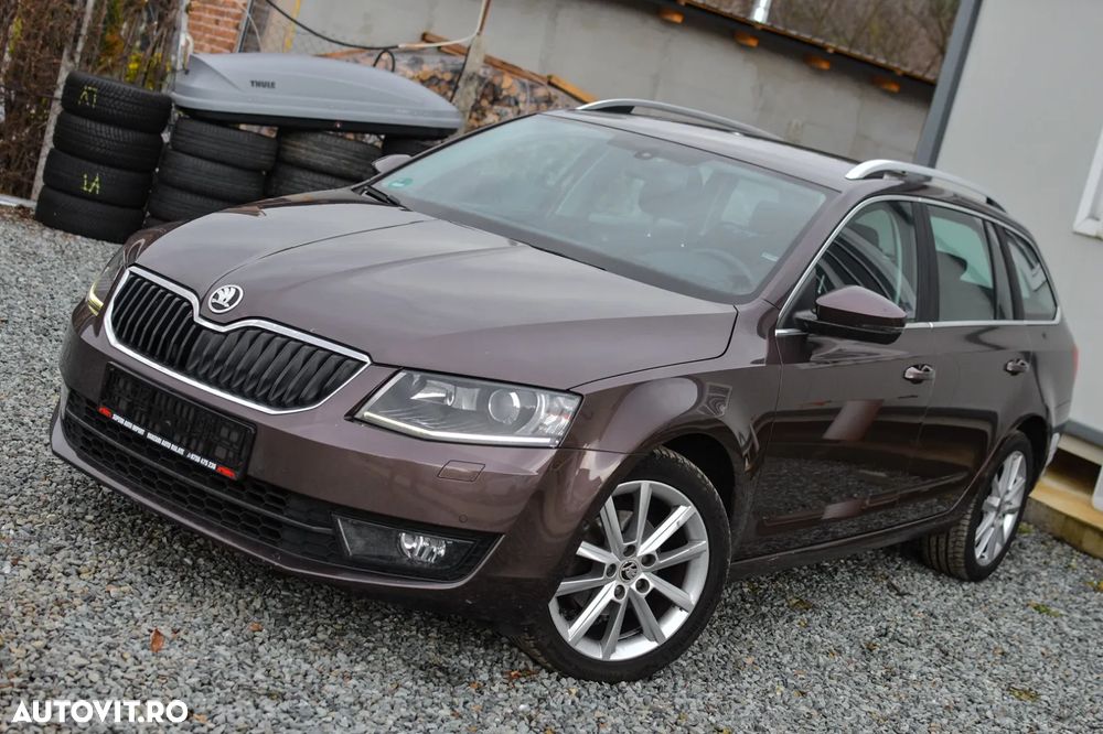 Skoda Octavia 1.6 TDI Elegance DSG - 2